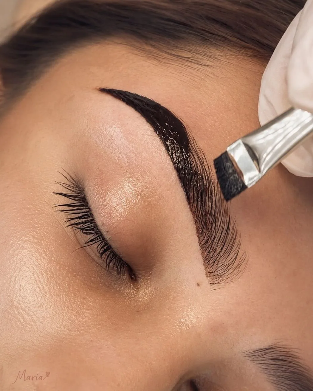 Técnica de microblading pelo a pelo